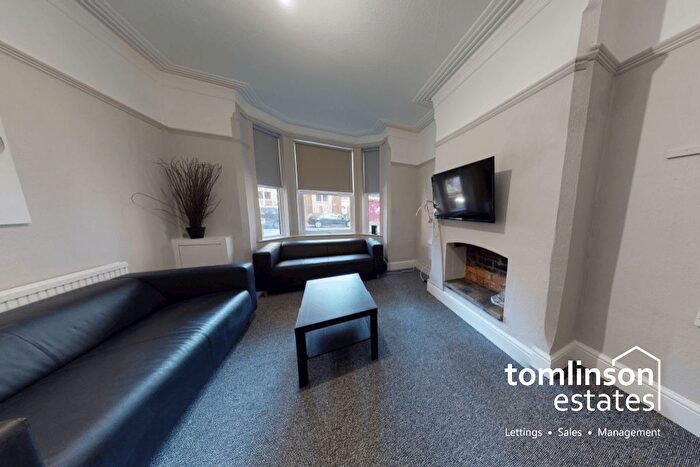 5 Bedroom Terraced House To Rent In Castle Boulevard, Lenton, Nottingham, NG7