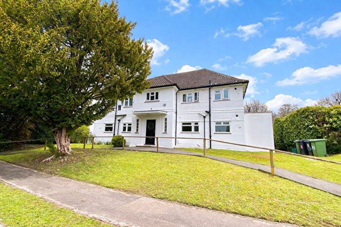 2 Bedroom Flat To Rent In Manor Green Road, Epsom, KT19