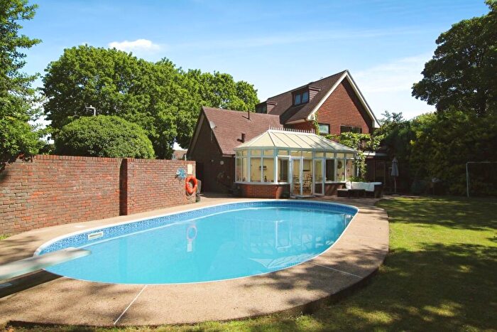 5 Bedroom Detached House For Sale In Beech Grove, Cliffsend, Ramsgate, CT12