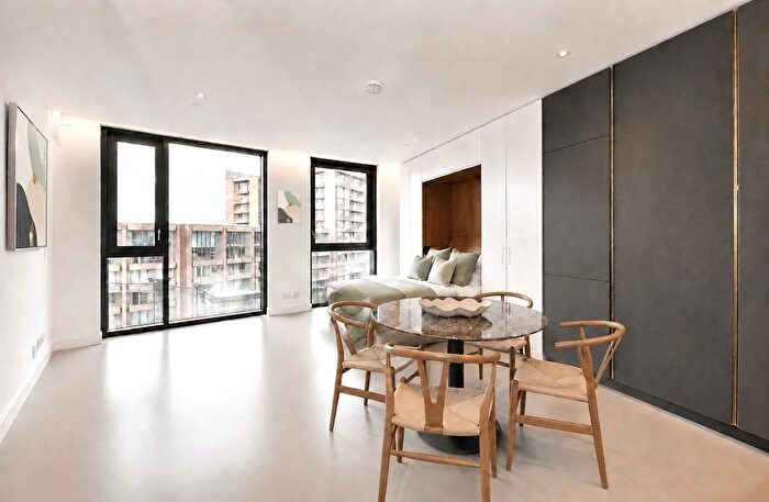 Studio For Sale In Gasholders, Lewis Cubitt Square, King's Cross, London, N1C