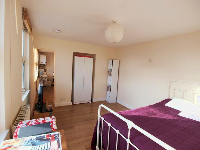 1 Bedroom Studio To Rent In Plender Street, Camden, NW1