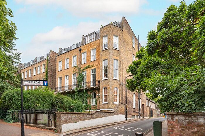 Studio For Sale In Camberwell Grove, Denmark Hill, London, SE5