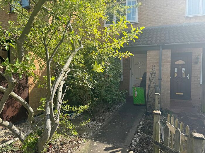 2 Bedroom Terraced House To Rent In Hogarth Crescent, London, SW19