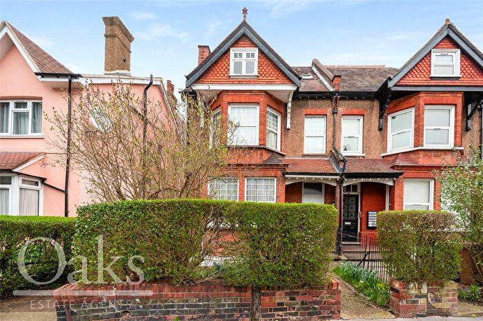 2 Bedroom Flat For Sale In Upper Grove, South Norwood, SE25