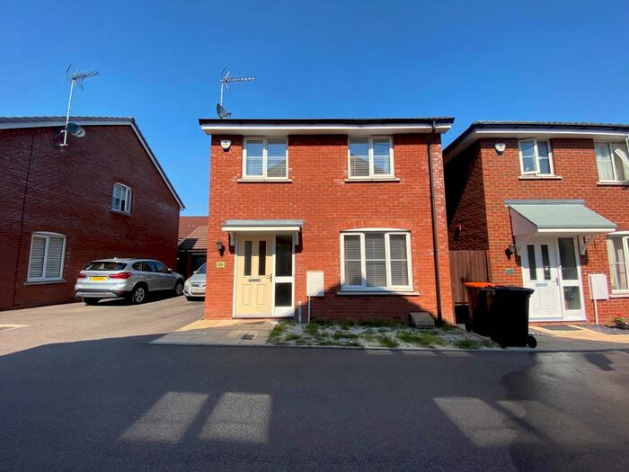 4 Bedroom Detached House To Rent In Fossett Grove, Dunstable, LU6