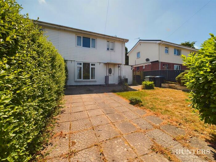 3 Bedroom House To Rent In Rosedale Avenue, Consett, DH8