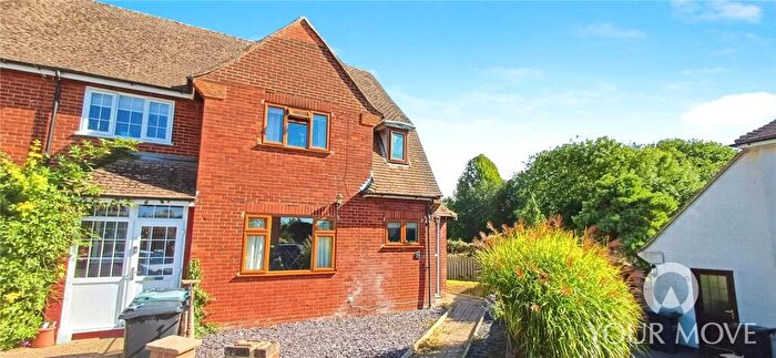 4 Bedroom End Of Terrace House For Sale In Lawrence Drive, Cobham, Kent, DA12