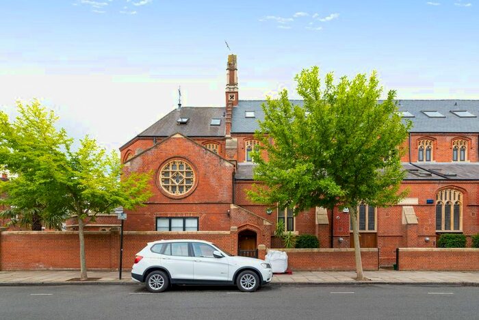 2 Bedroom Maisonette To Rent In All Saints Church, Tufnell Park, London, N19