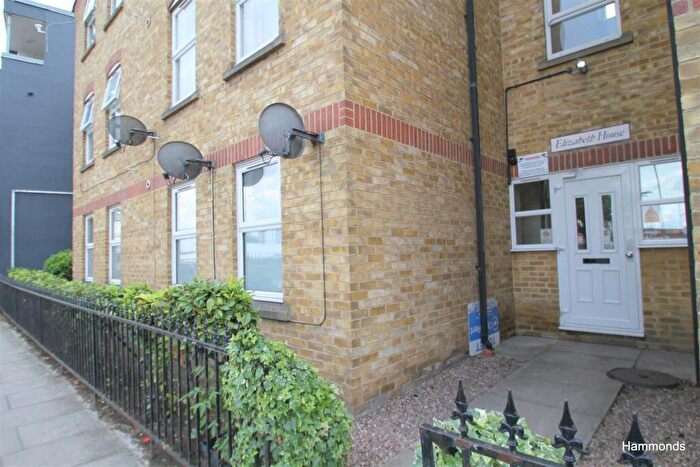 1 Bedroom Flat To Rent In St. Leonards Street, London, E3