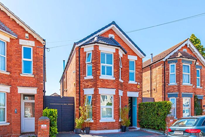 4 Bedroom Detached House For Sale In Madison Avenue, Bournemouth, BH1