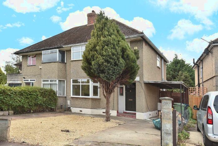 4 Bedroom Semi-Detached House To Rent In Headington, Hmo Ready / Sharer, OX3