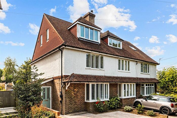 4 Bedroom End Of Terrace House For Sale In Lyoth Lane, Lindfield, RH16