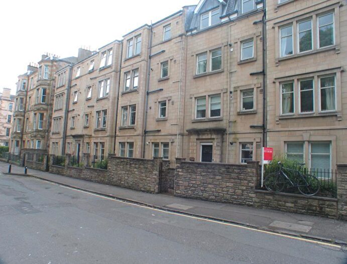 2 Bedroom Flat To Rent In Lauriston Gardens, Edinburgh, EH3