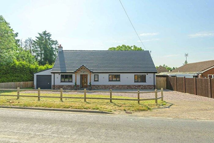 4 Bedroom Detached House For Sale In Lynn Road, Walpole Highway, Wisbech, Norfolk, PE14