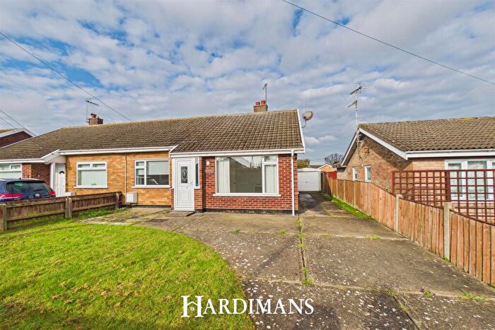 2 Bedroom Semi-Detached Bungalow For Sale In Middle Way, Lowestoft, NR32