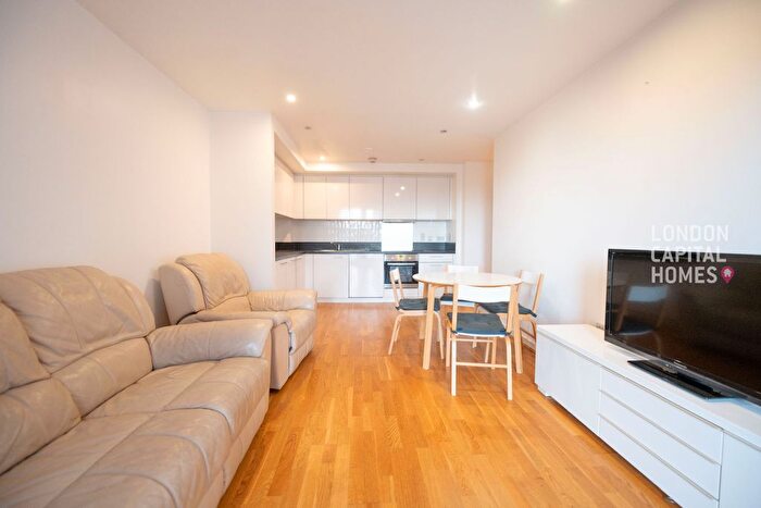 2 Bedroom Flat To Rent In Portland House, Chartfield Avenue, London, SW15