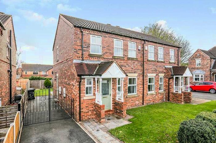 3 Bedroom Semi-Detached House To Rent In Castlefields, Rothwell, Leeds, LS26