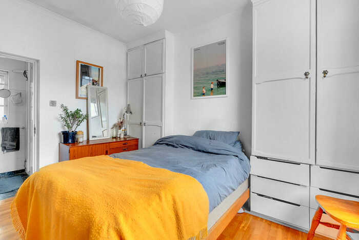 3 Bedroom Detached House To Rent In Northampton Grove, Islington, N1