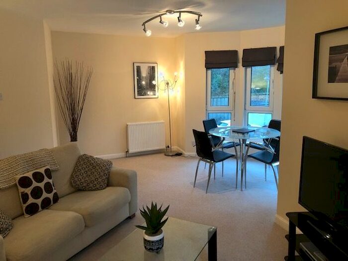 1 Bedroom Flat To Rent In North Deeside Road, Cults, Aberdeen, AB15