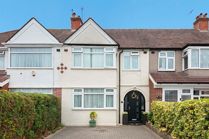 3 Bedroom Terraced House For Sale In Hollywood Gardens, Hayes, UB4