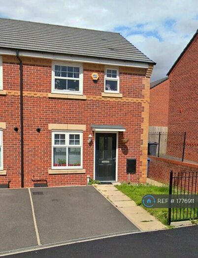 3 Bedroom Semi-Detached House To Rent In Norway Maple Avenue, Manchester, M9