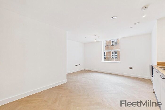 2 Bedroom Flat For Sale In Fountain Court, Steelhouse Lane, Birmingham, B4