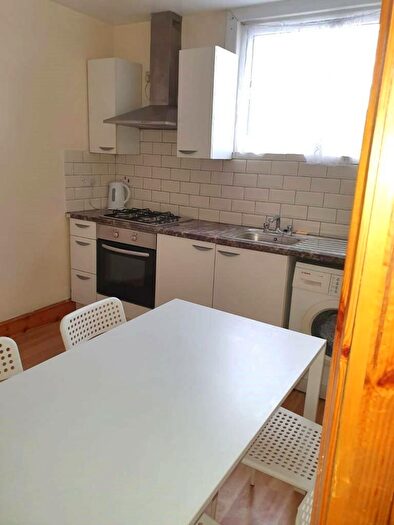 Studio To Rent In Belmont Park Road, London, E10