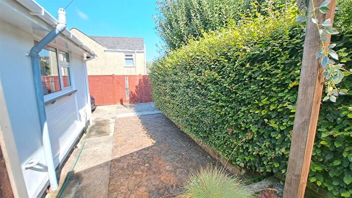 2 Bedroom Detached Bungalow For Sale In Park View Road, Helston, TR13