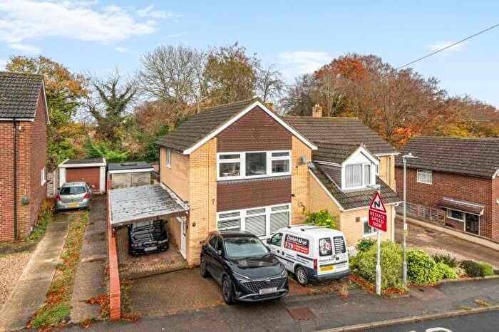 3 Bedroom Semi-Detached House For Sale In Greenway, Chesham, HP5