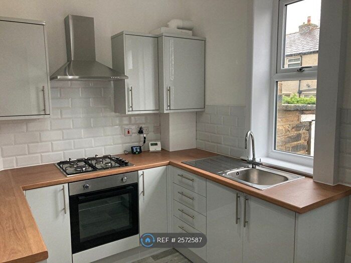 2 Bedroom Terraced House To Rent In Dick Lane, Bradford, BD4