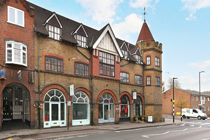 1 Bedroom Apartment To Rent In Park Road, Crouch End, London, N8