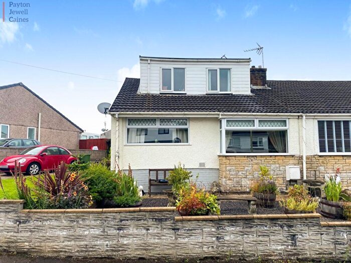 4 Bedroom Semi-Detached Bungalow For Sale In Manor Park, Pencoed, CF35