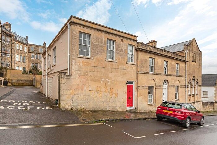 3 Bedroom End Of Terrace House For Sale In Harley Street, Bath, BA1