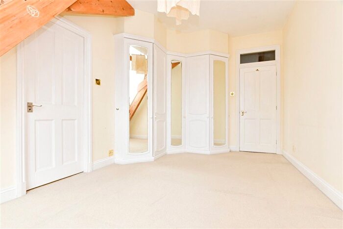 2 Bedroom Flat For Sale In Grenehurst Park, Capel, Dorking, Surrey, RH5