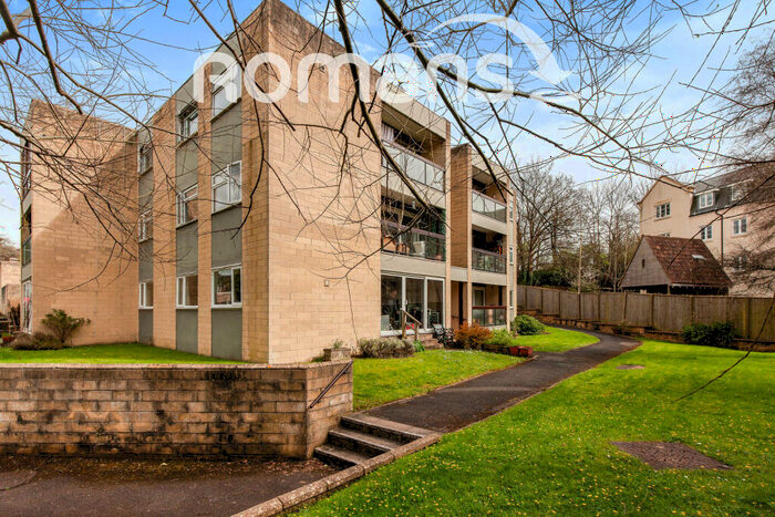 2 Bedroom Apartment To Rent In Pitman Court, BA1