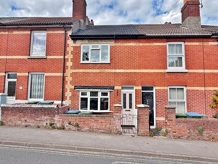 3 Bedroom Terraced House For Sale In Osborn Road, Fareham, PO16