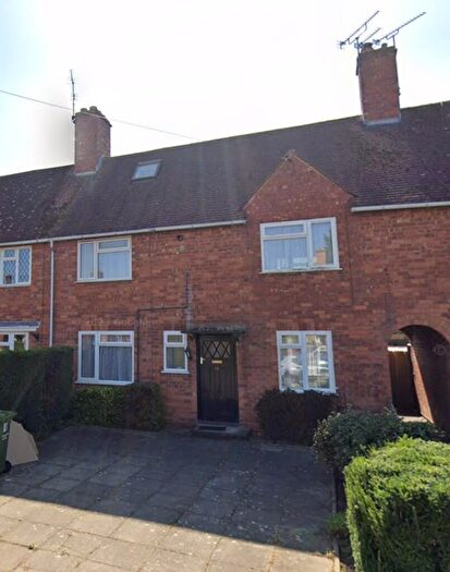 5 Bedroom Semi Detached House To Rent In Cashmore Avenue, Leamington Spa, Warwickshire, CV31