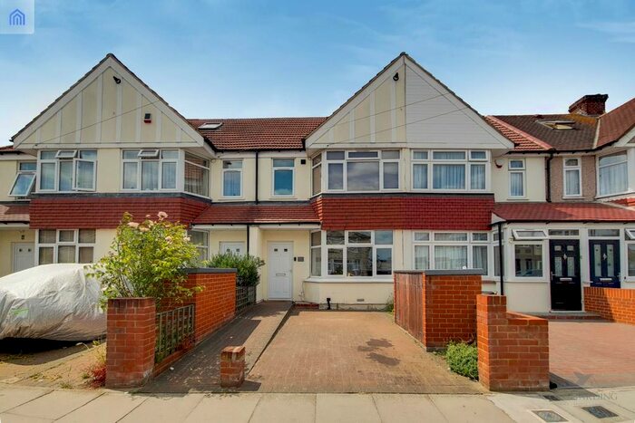 4 Bedroom Property To Rent In Devonshire Road, London, N9