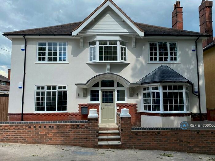 1 Bedroom Flat To Rent In Porthill, Newcastle U Lyme, ST5