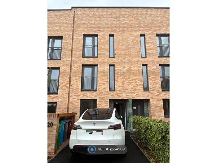 4 Bedroom Detached House To Rent In Marston Street, Manchester, M40