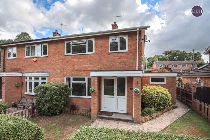3 Bedroom Semi-Detached House For Sale In Lebanon Close, Watford, Hertfordshire, WD17