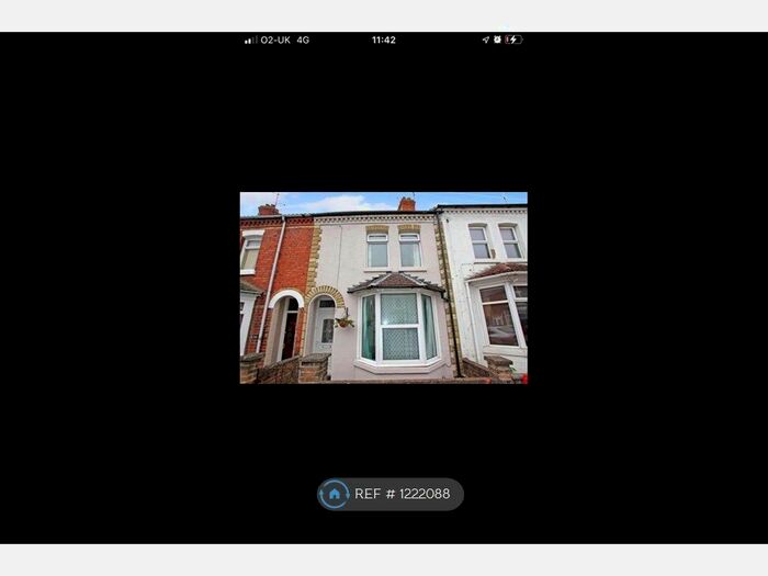 3 Bedroom Terraced House To Rent In Cromwell Road, Rushden NN10