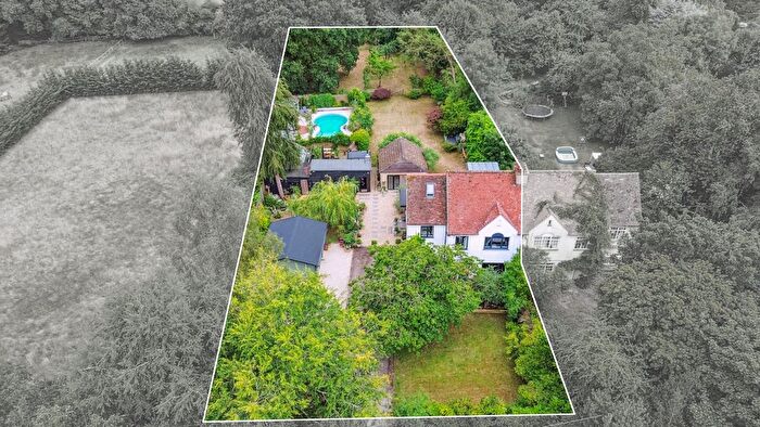 5 Bedroom Semi-Detached House For Sale In Templepan Lane, Chandlers Cross, WD3