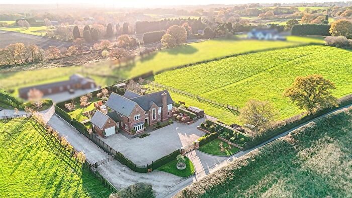 5 Bedroom Detached House For Sale In Wood Lane, Mill Green, WS9