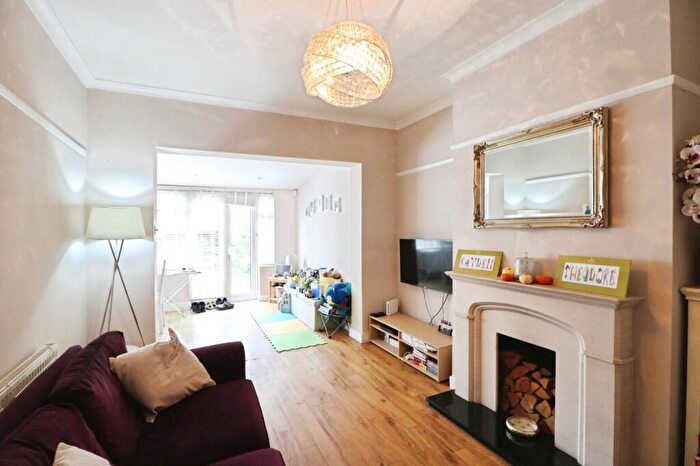 3 Bedroom Semi-Detached House For Sale In Katherine Gardens, Ilford, IG6