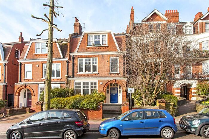 Studio For Sale In Honeybourne Road, West Hampstead, NW6