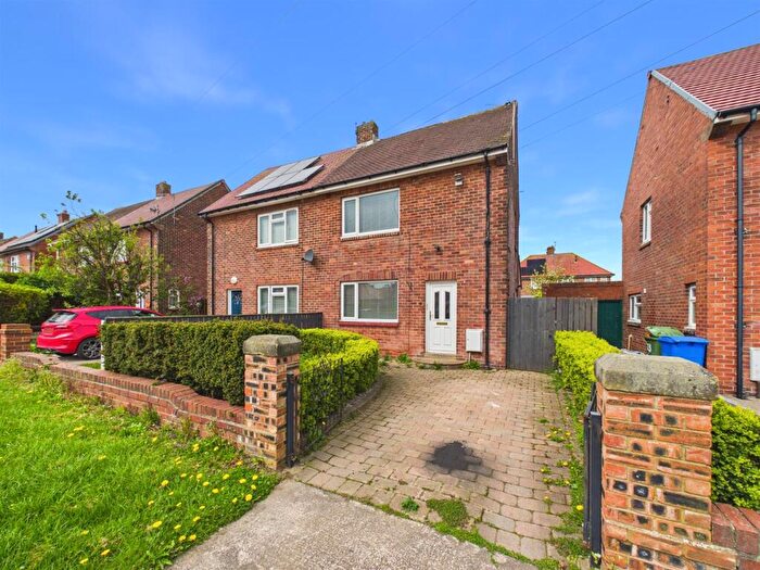 2 Bedroom Semi-Detached House To Rent In Glanton Avenue, Seaton Delaval, NE25