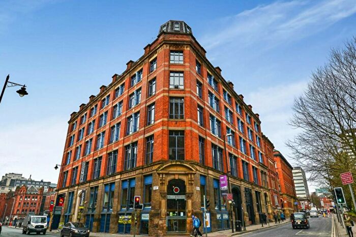 2 Bedroom Flat To Rent In Regency House, Whitworth Street, Southern Gateway, Manchester, M1