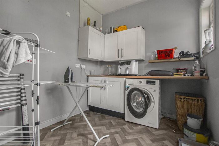 6 Bedroom Terraced House To Rent In Beech Grove, Ashton, PR2