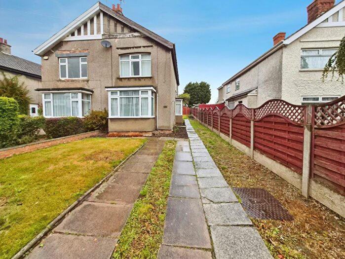 3 Bedroom Semi-detached House For Sale In Pelham Road, Immingham, DN40